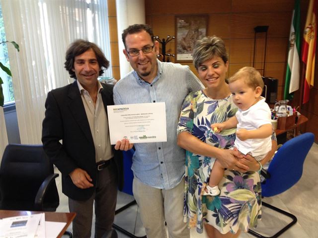 Andalucía entrega el premio al mejor mensaje corto en redes sociales sobre reciclaje