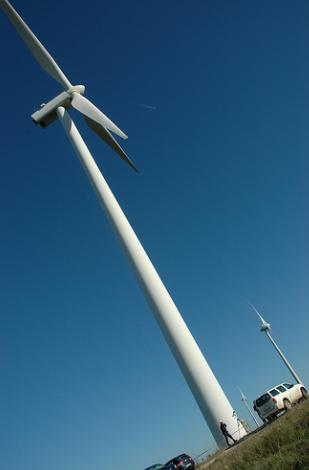 Pattern Energy negocia compra de electricidad de parque eólico de 101MW