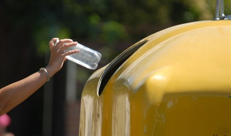 Las madres tienen un 20% más de iniciativa que los padres para reciclar en el hogar