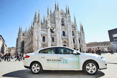 Muving triplicará en un mes las 50 motocicletas eléctricas que circulan por Zaragoza