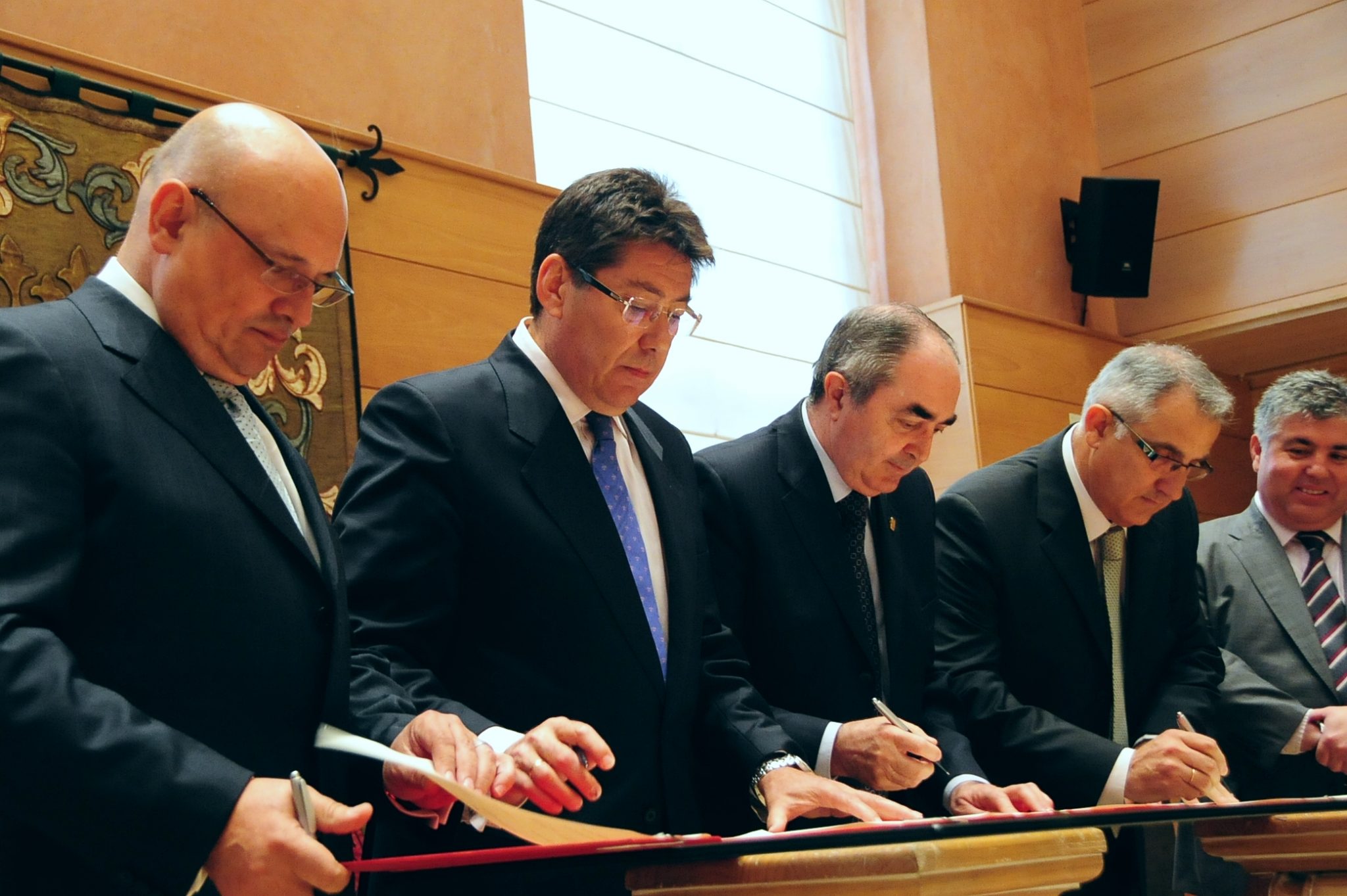 El Gobierno de Aragón y el sector comercial ponen en marcha una nueva edición del Plan Renove de Electrodomésticos en la Comunidad Autónoma