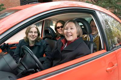 Un tercio de empresas utiliza el coche compartido