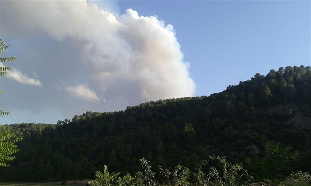 Elevan a nivel 1 de emergencia provincial el incendio de Campillo de Altobuey