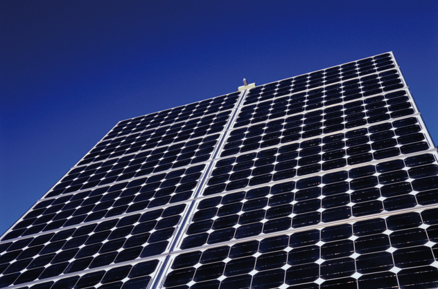 ACS invierte 445 millones en energía renovable en el primer semestre del año