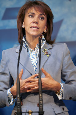 El Gobierno regional pide a Cospedal "claridad y contundencia" en su posición sobre el almacén en Castilla-La Mancha