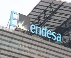 Endesa quiere un ‘tasazo’ para que las primas a renovables se paguen con el recibo de luz
