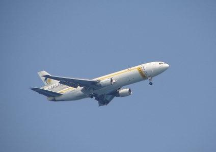 El Parlamento aprueba la Ley que incluye a la aviación en el régimen de comercio de emisiones