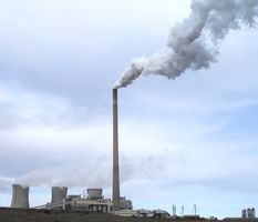 Por qué subvencionamos negocios NO rentables con el dinero de todos a cambio de contaminar España