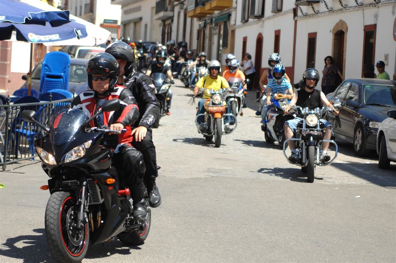 Moter@xLaVida complican la vida a los extremeños