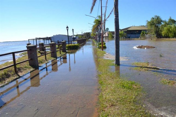 Argentina. Medio centenar de familias evacuadas por la crecida del río Paraná