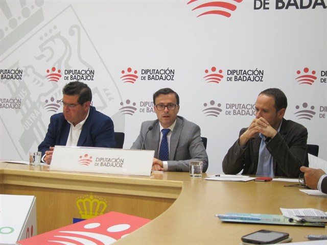 La Diputación de Badajoz saca a concurso la recogida de residuos urbanos de 129 municipios por 19 millones de euros