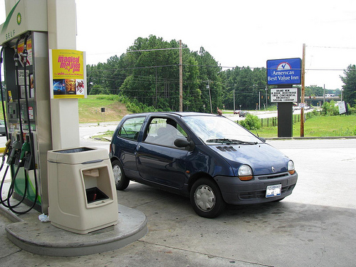 Extremadura se suma a la campaña sobre consumo de combustible