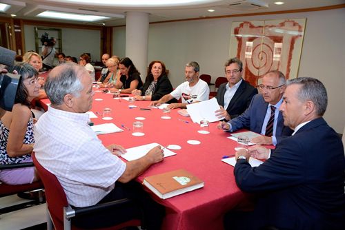 Canarias no renuncia a la consulta ciudadana sobre las prospecciones petrolíferas