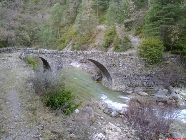 Continua el despilfarro en Yesa