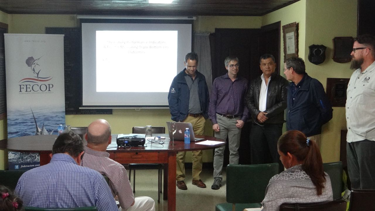 Qué impacto ambiental y socioeconómico produce la pesca