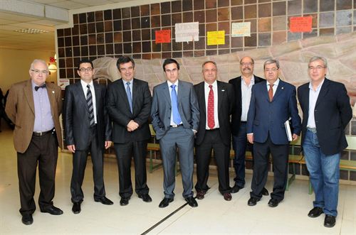 El "padre" del primer toro clonado alerta de la extinción de los encastes