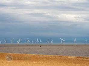 Britain taps $ 6.5 billion E.U fund for a dozen clean-energy projects