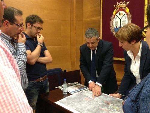 La Diputación de Córdoba presenta el proyecto para aguas residuales en Doña Mencía