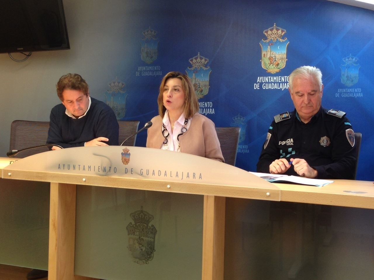 Guadalajara sancionará a vecinos que no recojan heces de perros a través de su ADN