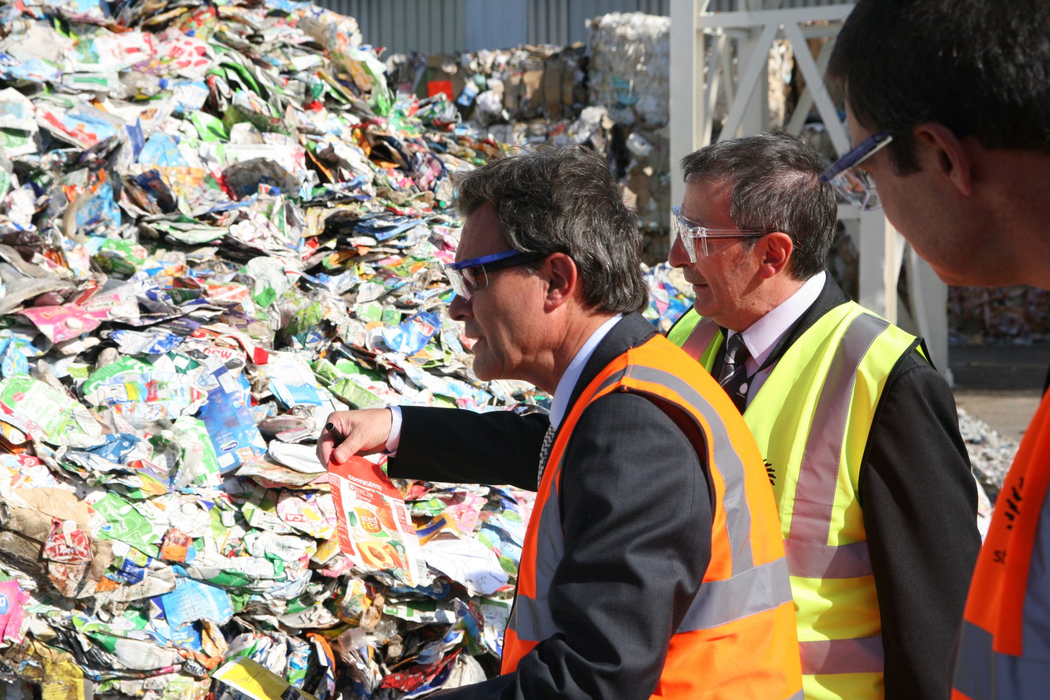 Artur mas inauguró hoy la planta clean de palwaste recycling del grupo storaenso