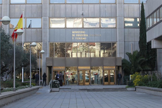 La nueva subasta renovable mantiene el criterio de desempate por horas entre eólica y fotovoltaica