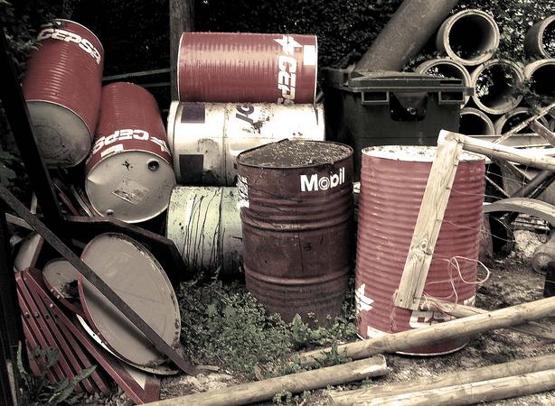 Un tribunal holandés multa con un millón de euros a la empresa que abandonó residuos tóxicos en Costa de Marfil