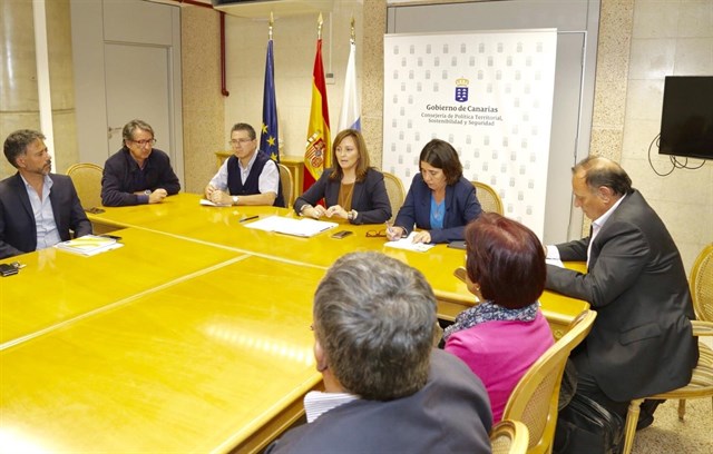 Los cabildos participarán en la elaboración del Plan de Gestión de Residuos de Canarias