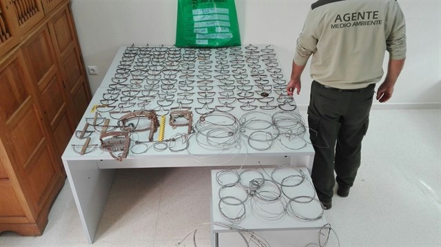 Operación en Málaga contra artes ilegales