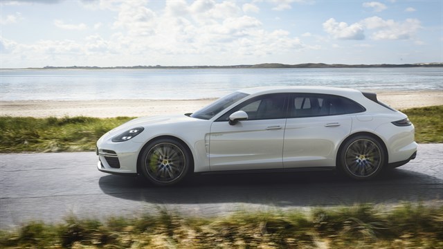 Porsche amplía su gama híbrida con una nueva versión del Panamera de 680 caballos