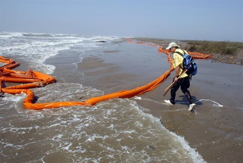 La marea negra alcanza la costa de Luisiana