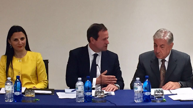 Reunión con el comisario europeo de Pesca para demandar sostenibilidad pesquera