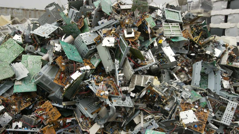 Innovador método para reciclar basura electrónica