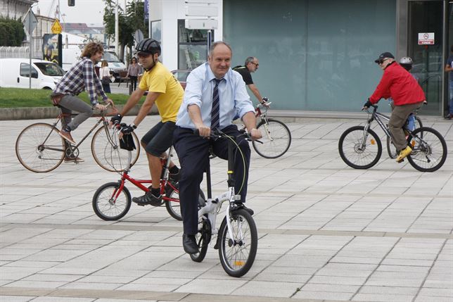 Cantabria apuesta por la bicicleta como una ‘alternativa’ para ir al trabajo