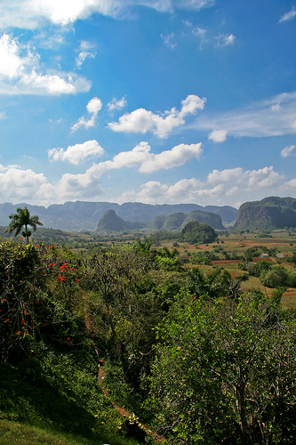 Aguirre y Herrera firman el protocolo de colaboración para impulsar la creación del Parque Nacional de Guadarrama