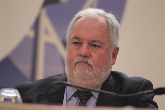 Arias Cañete apela al espíritu de París para resolver la COP22 y la implicación de Europa