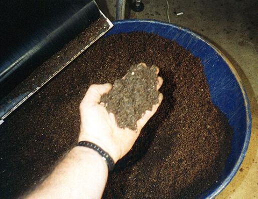 HUMUS El oro de la lombriz