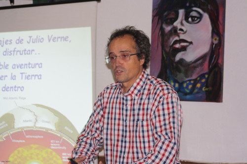 “Hay que divulgar la geología de manera atractiva y divertida”