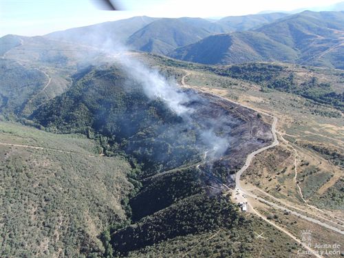 Rebajado a nivel 0 en un fuego en Molinaseca (León)