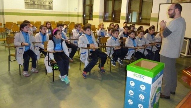 Asturias se suma al reciclaje con Otro Final es Posible en las escuelas