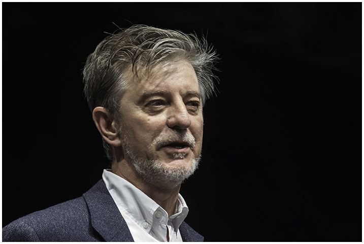 Santisteve elogia la innovación de los taxistas para impulsar el cambio en la movilidad