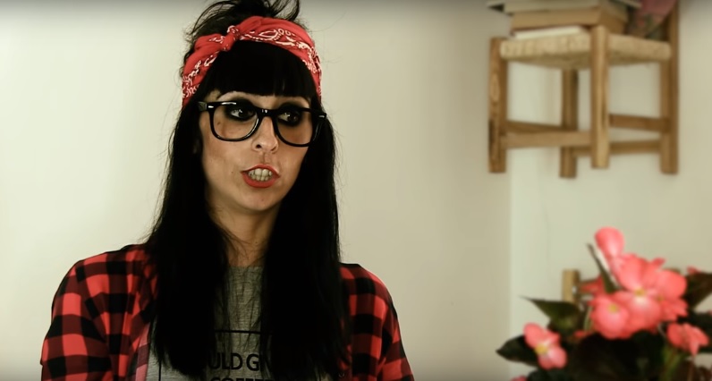 Un humano necesitaría polinizar 10.000 flores al día para alcanzar el ritmo polinizador de una abeja