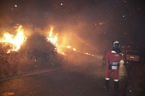 El fuego de Almorox podría afectar a 1.300 hectáreas