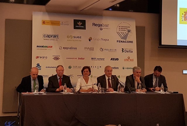 Fenacore pide al Gobierno que promueva la energía solar fotovoltaica en zonas regables y elimine el "impuesto al sol"