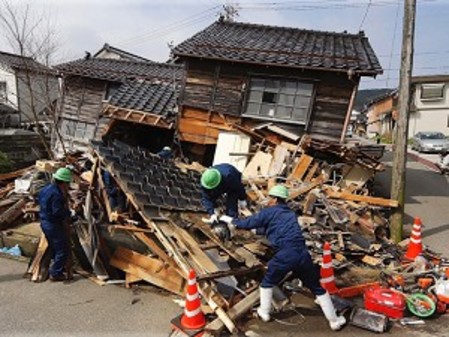 Chacón espera que el Consejo Europeo emita un "juicio urgente" que palie los efectos del "dramático terremoto" en Japón