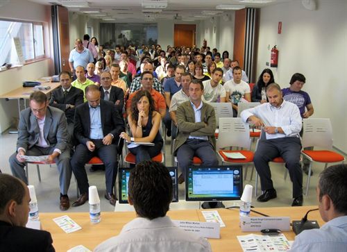 Geolit expone su oferta a futuros emprendedores del sector de las energías renovables