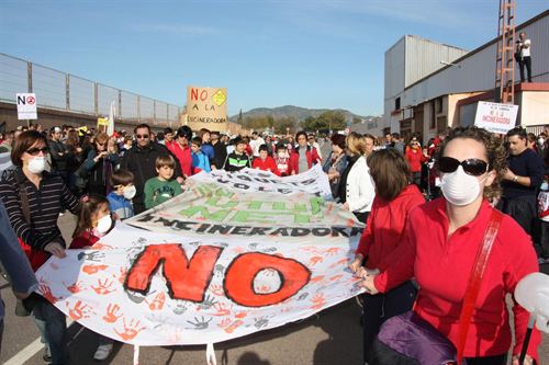 Usan 800 toneladas de residuos peligrosos para inertizar un vertedero en Castellón