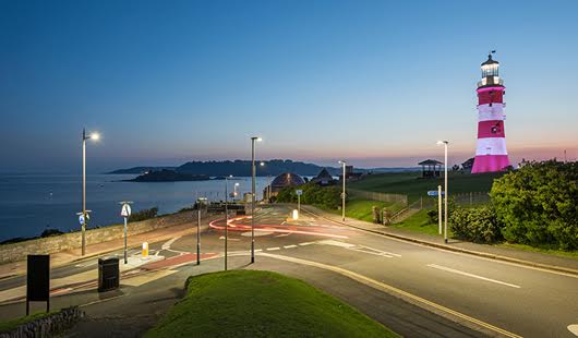 Todo el alumbrado público de Plymouth por tecnología LED de Schréder