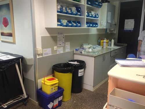 El Hospital Clínico reduce los residuos biosanitarios en un 51%