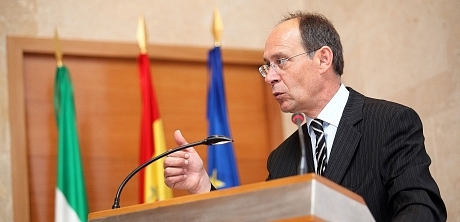 Junta pide "prudencia" ante los incendios y evitar declaraciones "alarmistas y precipitadas"