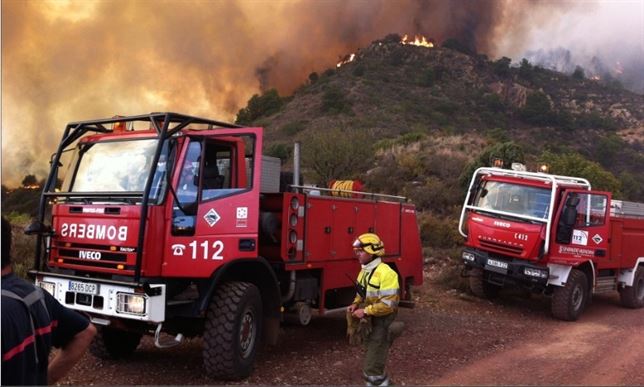 Un rayo latente ha sido la causa del incendio de la Vall